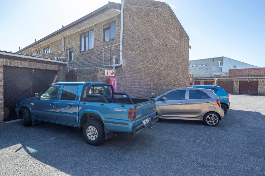 3 Bedroom Property for Sale in Stikland Western Cape